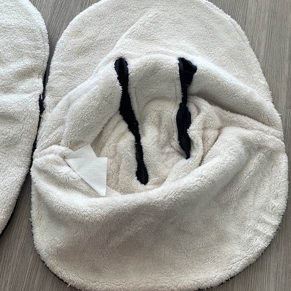 Jolly Jumper Cuddle Bag - Picture 3 of 6